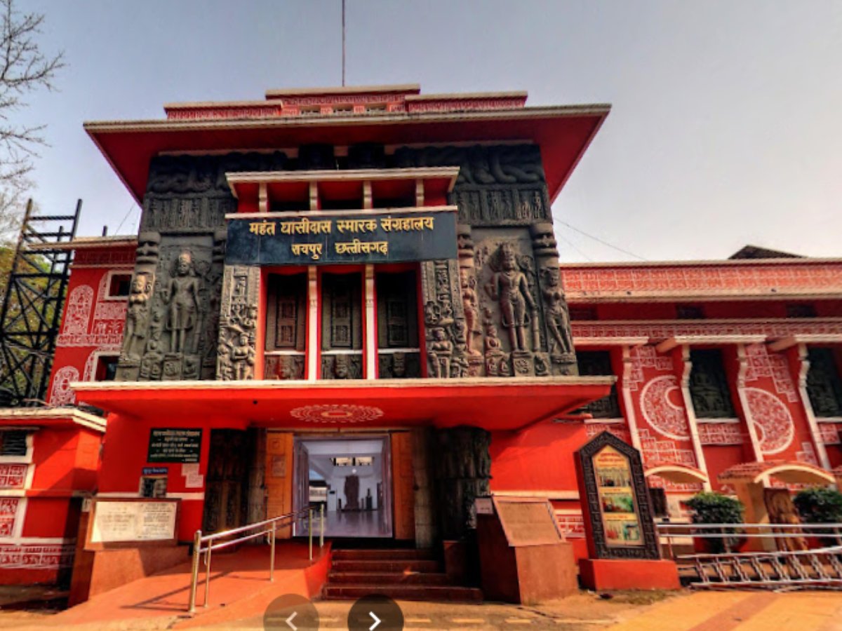 Interactive Virtual tour of MGM Museum Raipur on Google Map